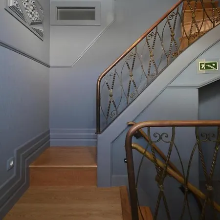 A Botoeira Da Praca 4*