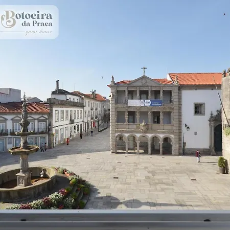 A Botoeira Da Praca