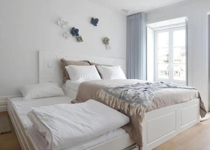 A Botoeira Da Praca ビアナドカステロ