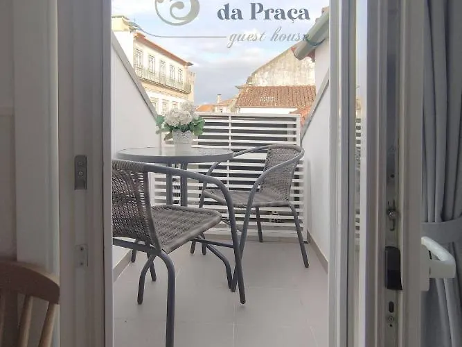 ゲストハウス A Botoeira Da Praca ビアナドカステロ